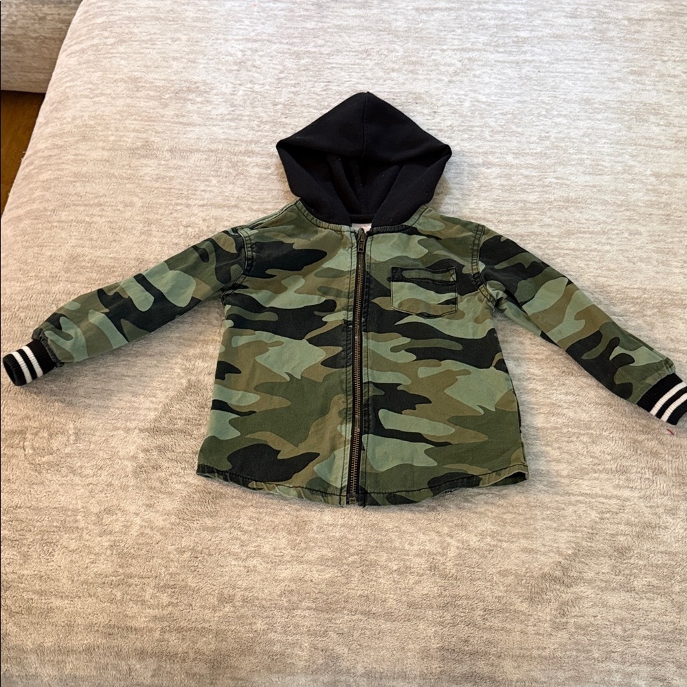 Camouflage Hooded Jacket